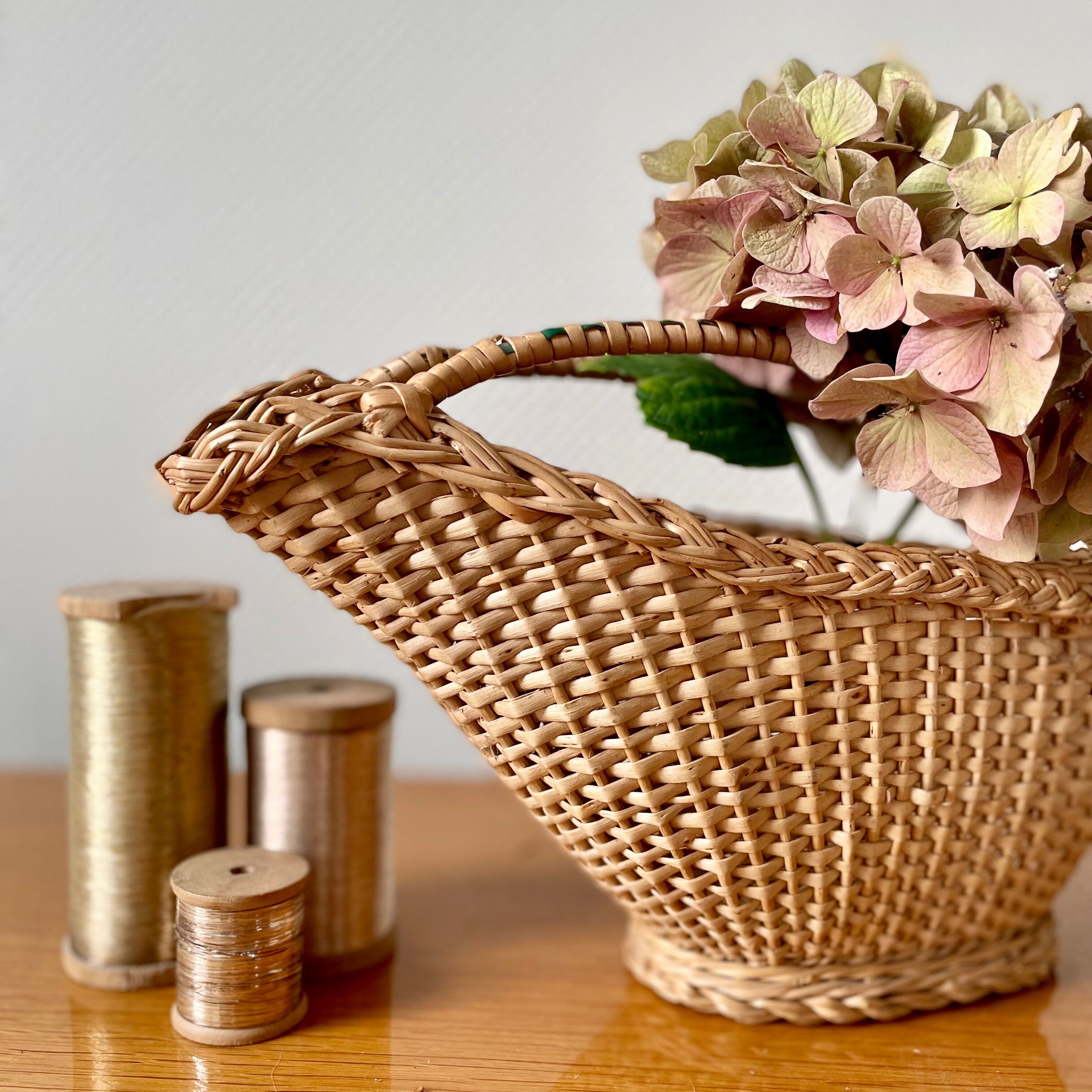 Vintage rattan bottle holder
