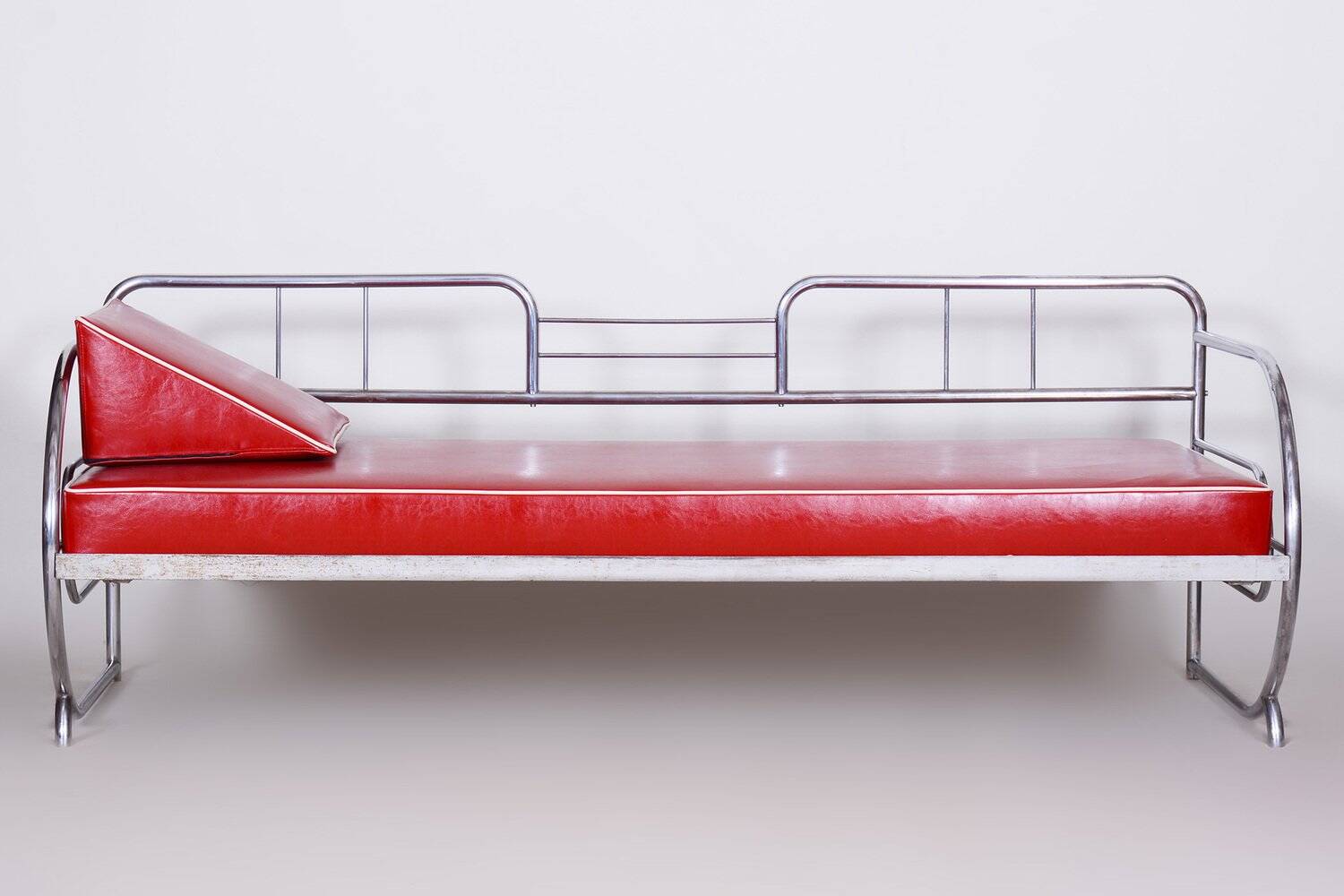 Bauhaus Leather Sofa attributed to Robert Slezak, 1930s