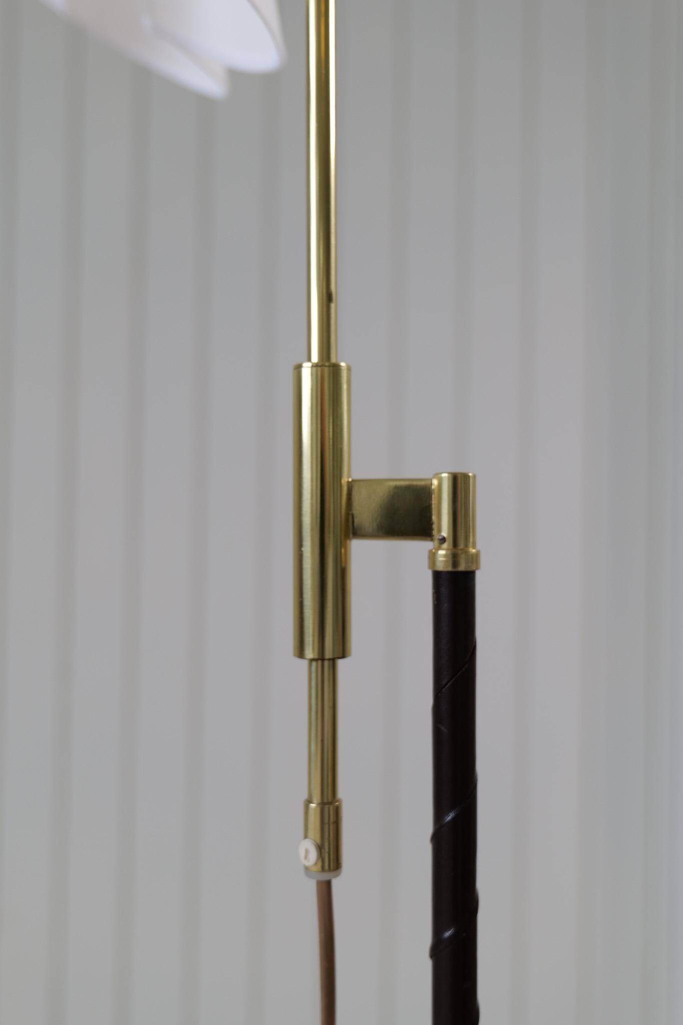 Mid-century modern floor lamp Möllers Armatur Sweden, 1960s