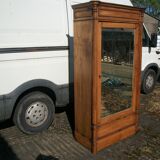 Bonnetière with mirror