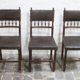 Ensemble de 3 chaises Renaissance en chêne et cuir gaufré, 19ème siècle, Belgique