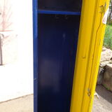 Color metal vestiary