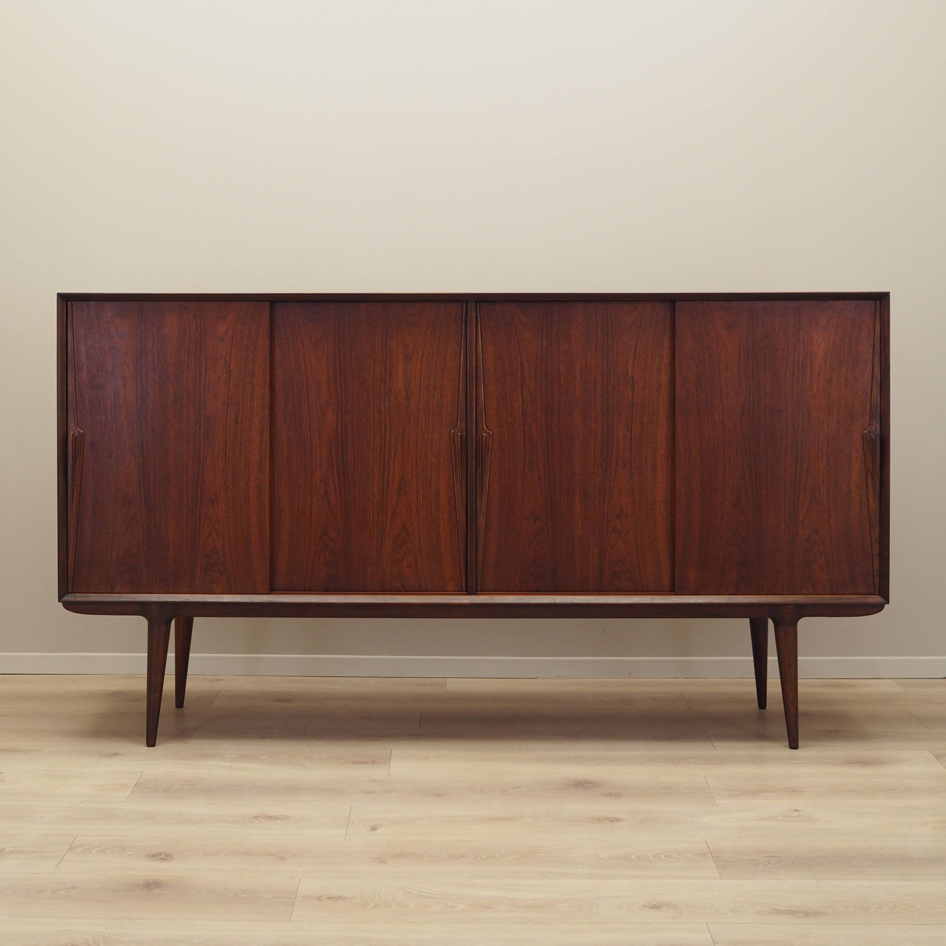 Enfilade en palissandre, design danois, années 1970, fabricant : Omann Jun