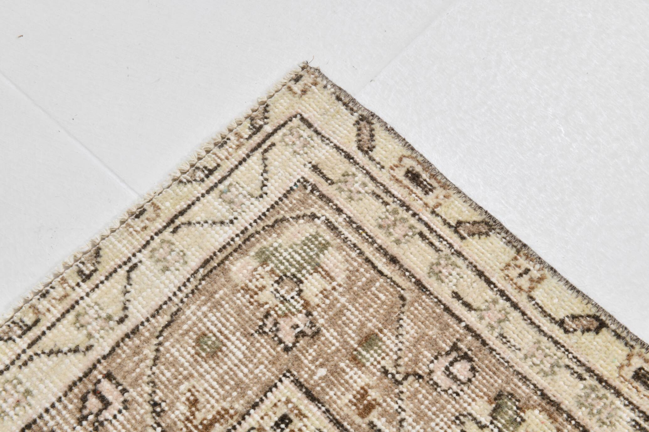 6x9 Beige & Brown Oriental Turkish Rug, 173x282Cm