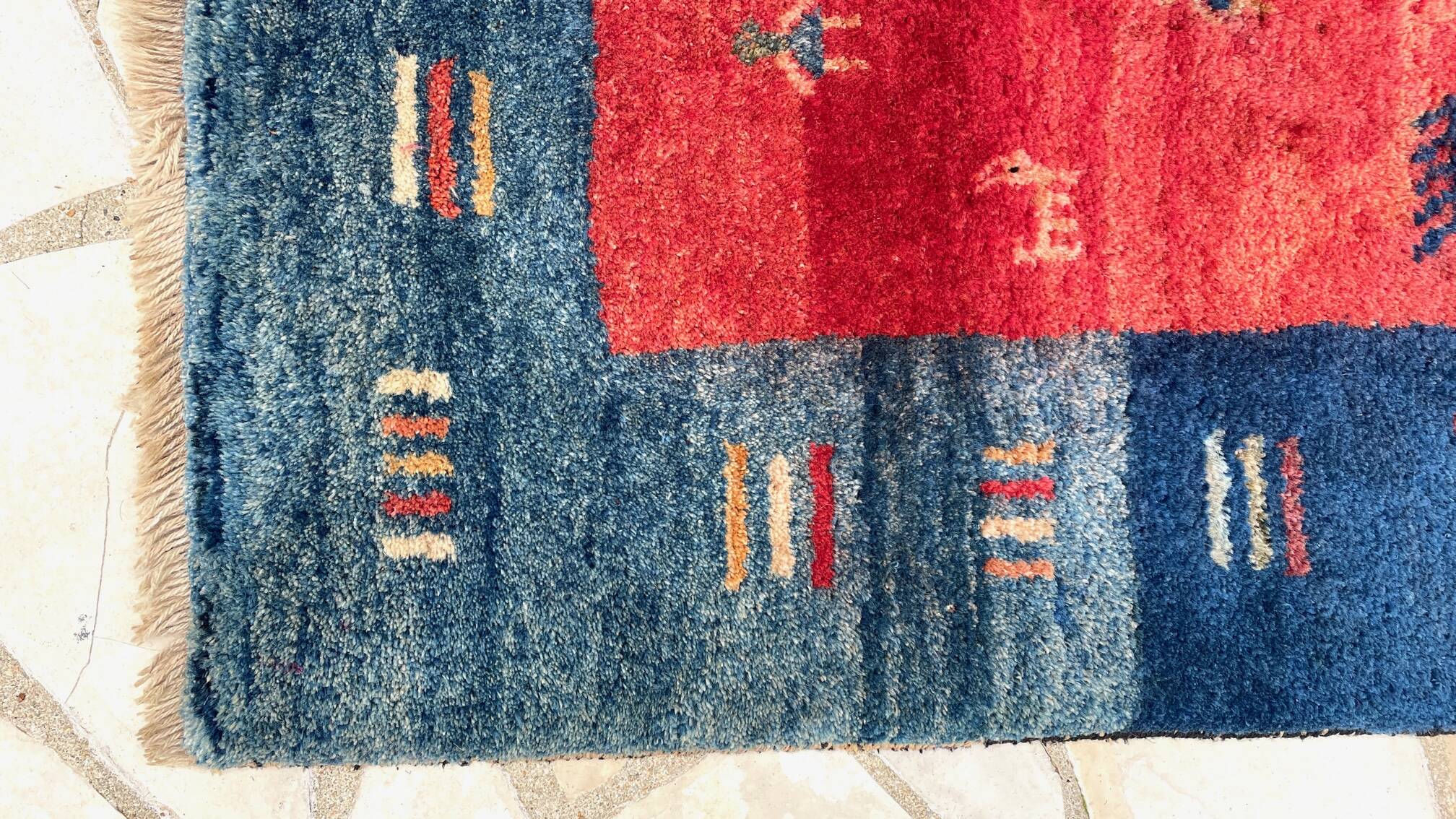 Thick gabbeh rug 100% wool - 144x195 cm