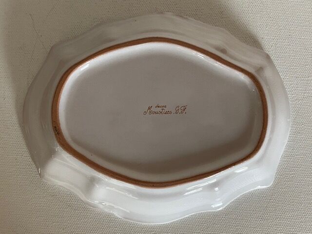 Ceramic cup decor Moustiers G. F.