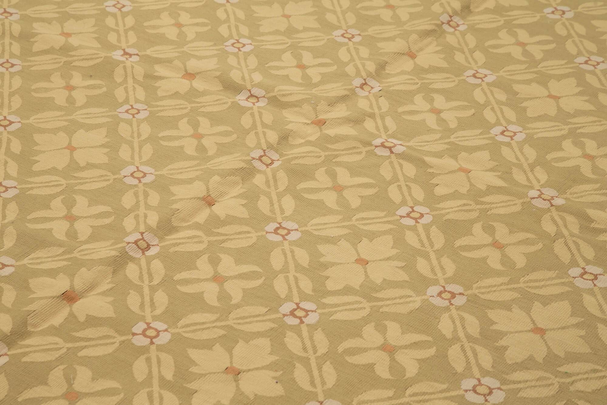 Handmade European Vintage Aubusson Kilim 301 cm x 420 cm