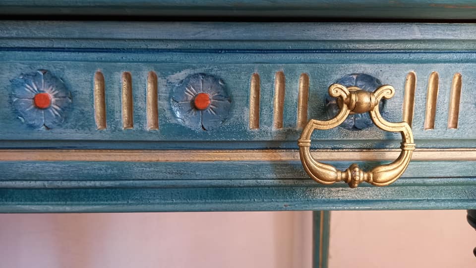 Henri II style desk 1 large drawer