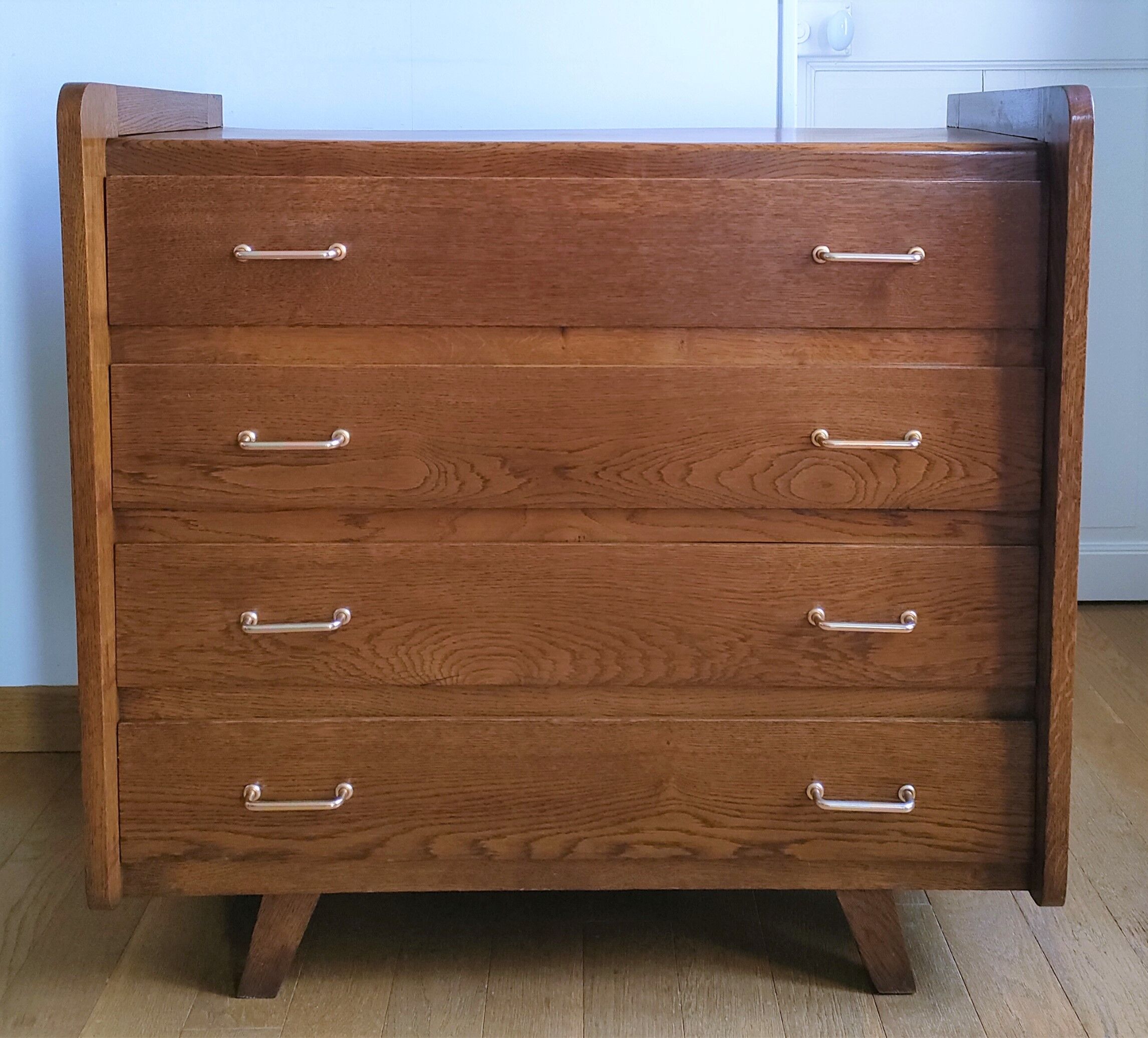 Wooden chest of drawers design 60s
