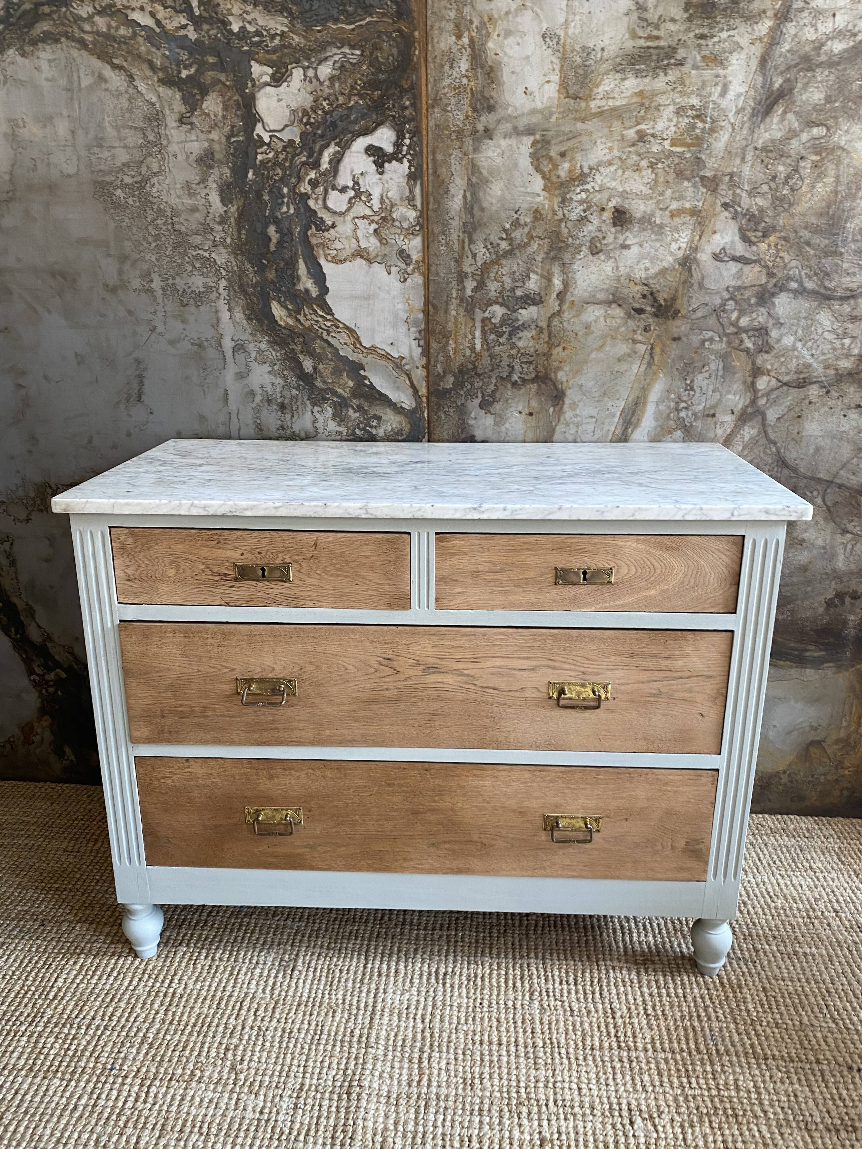 Chest of drawers raw wood & Flemish grey