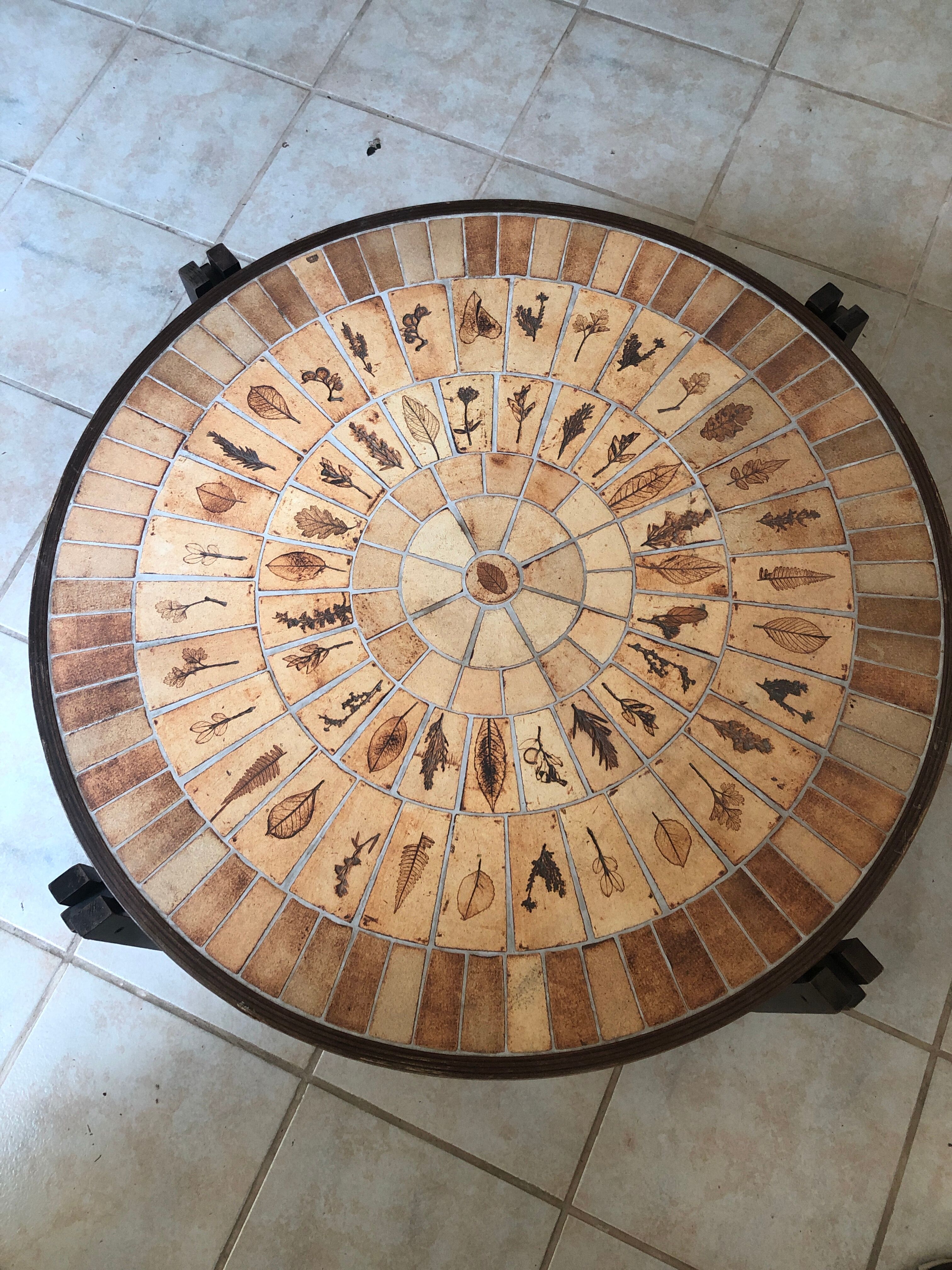 Capron Roger coffee table