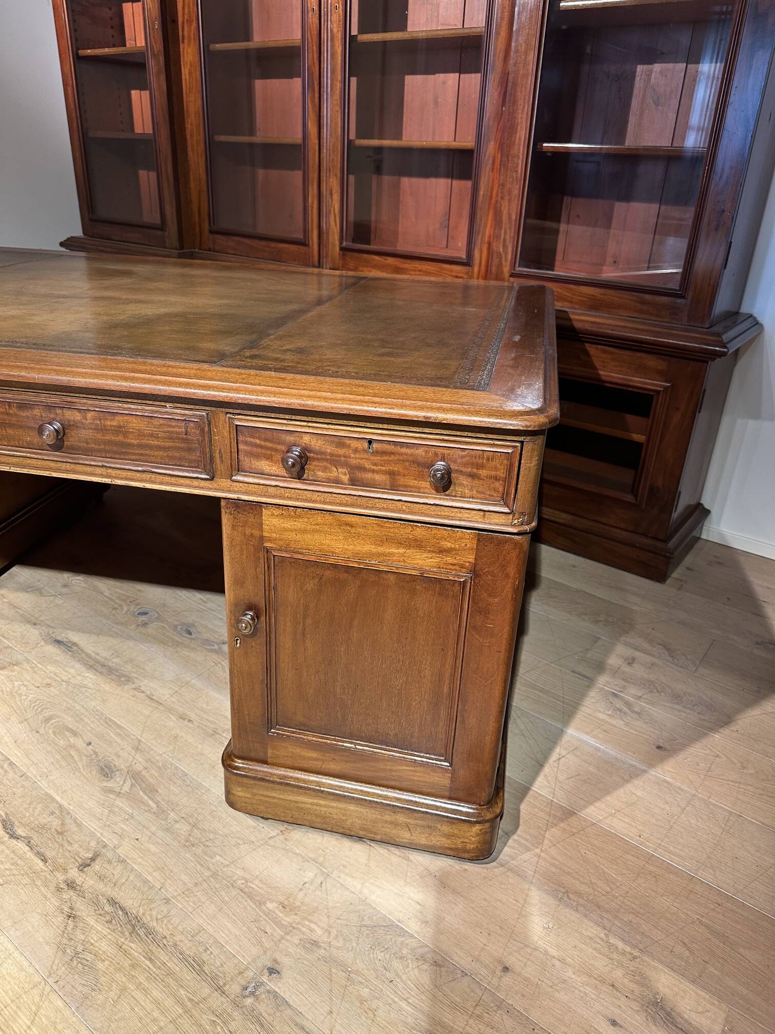 Large antique desk/partners desk