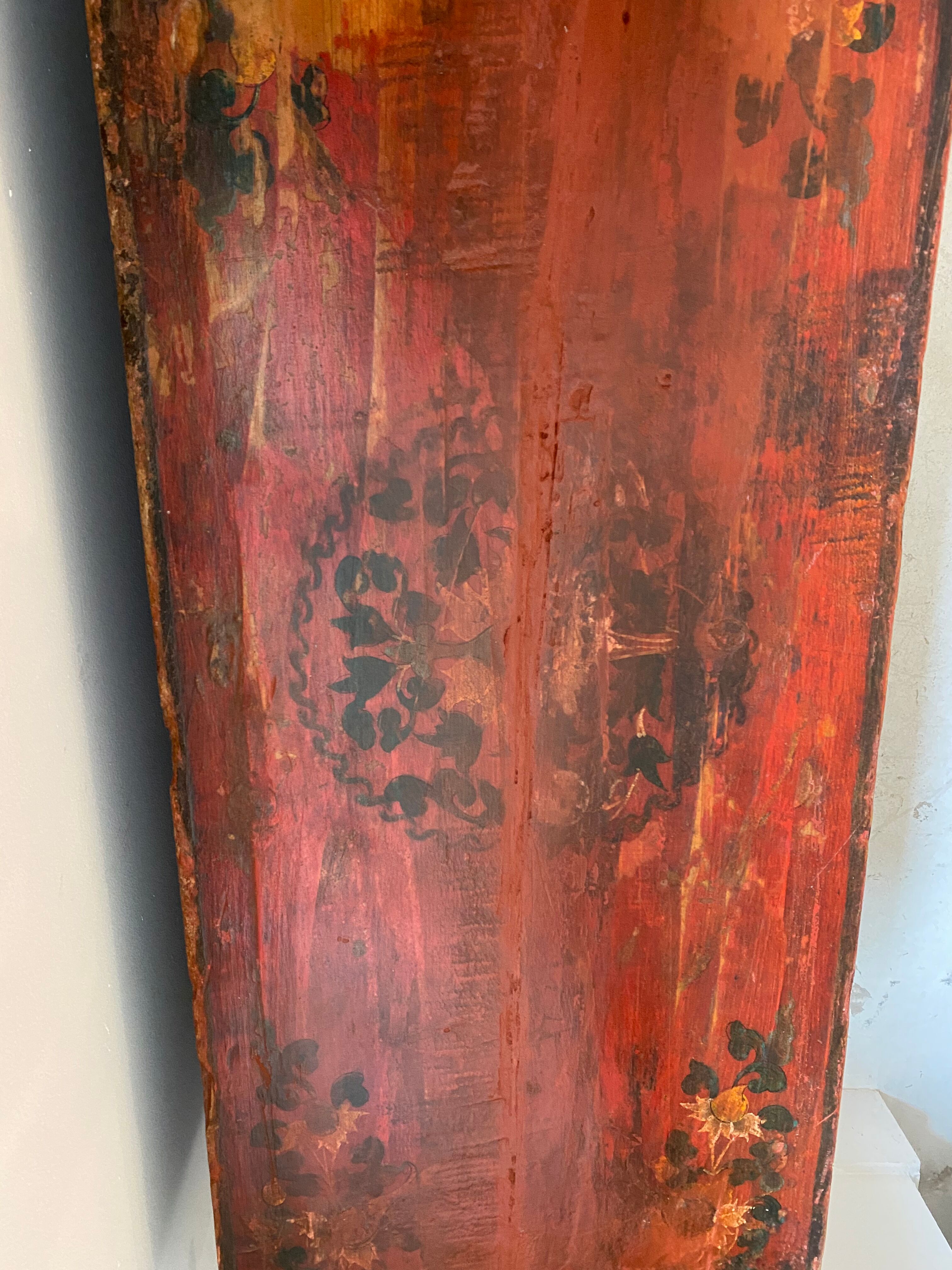Tibetan wooden chest with polychrome decoration XIXEme