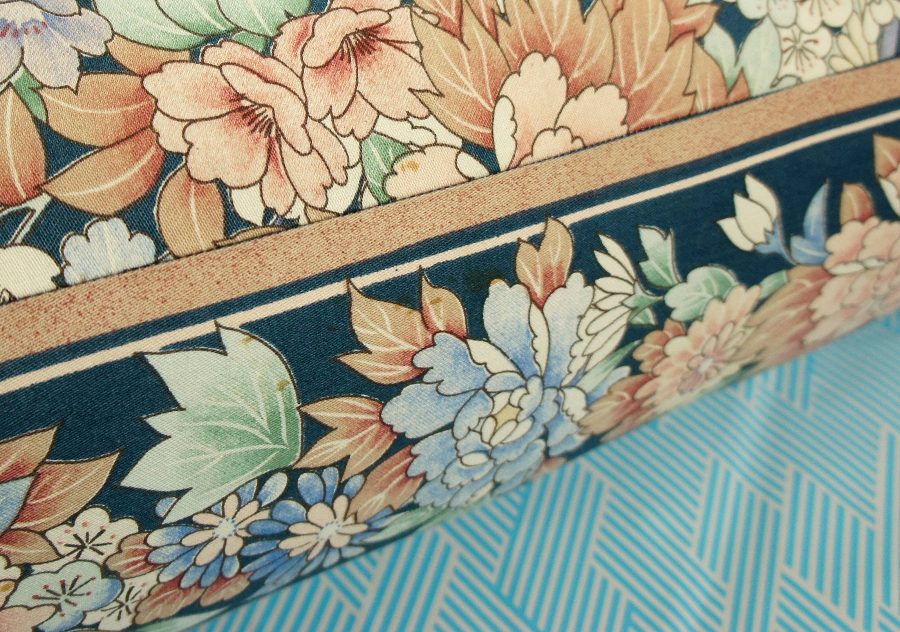 Canapé matelas de sol "bohème" en coton fleuri satiné
