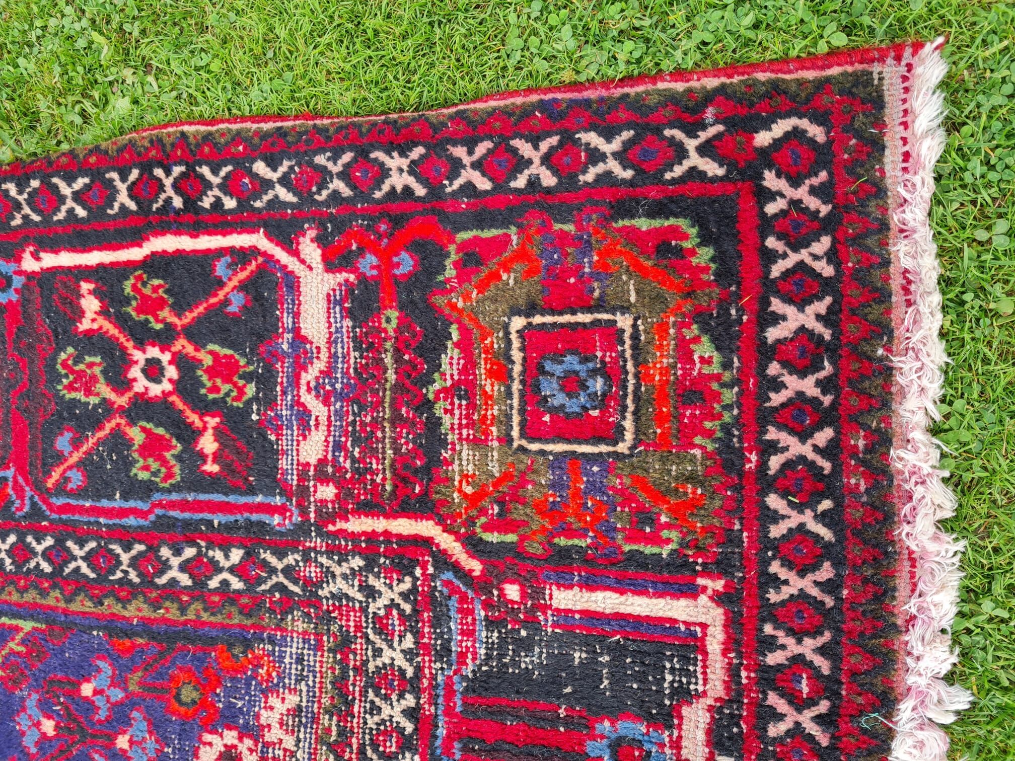 Persian carpet 318 x 220