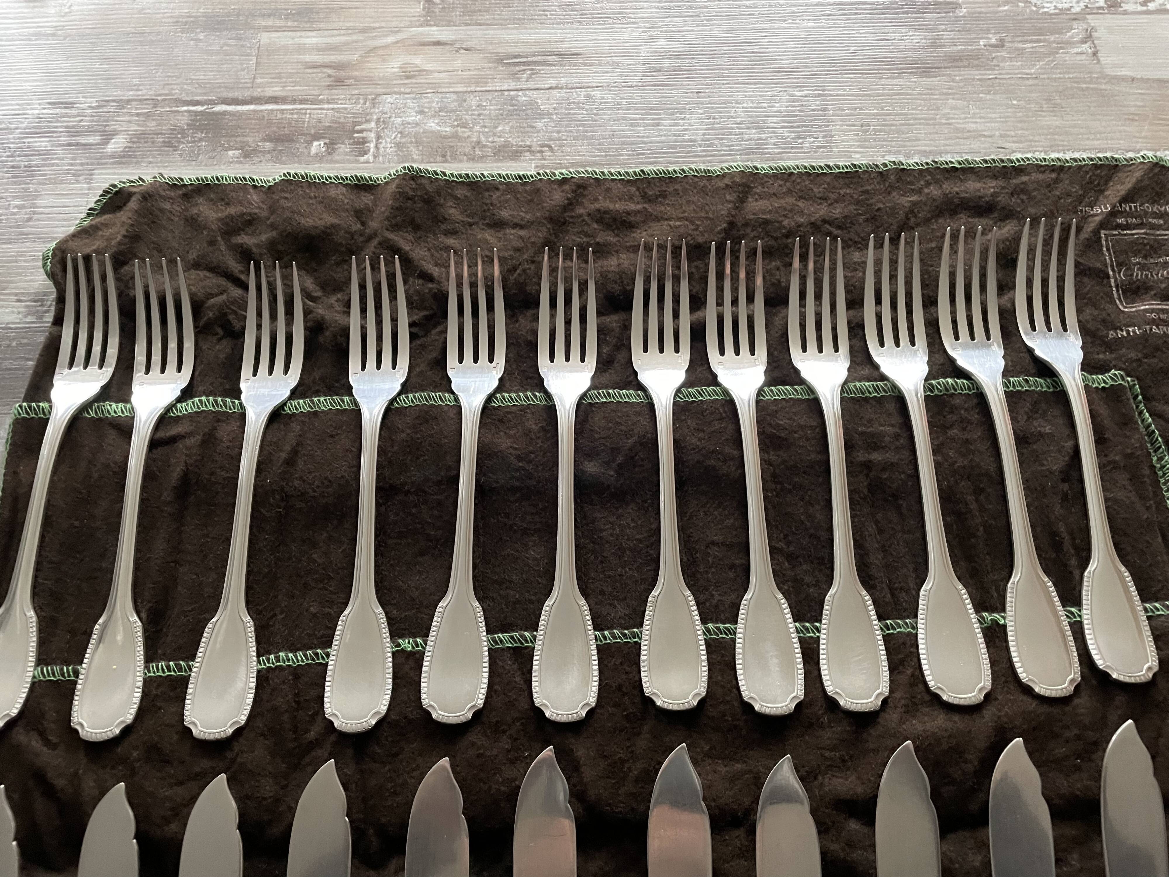 12 Christofle forks and 12 knives – Silver plated