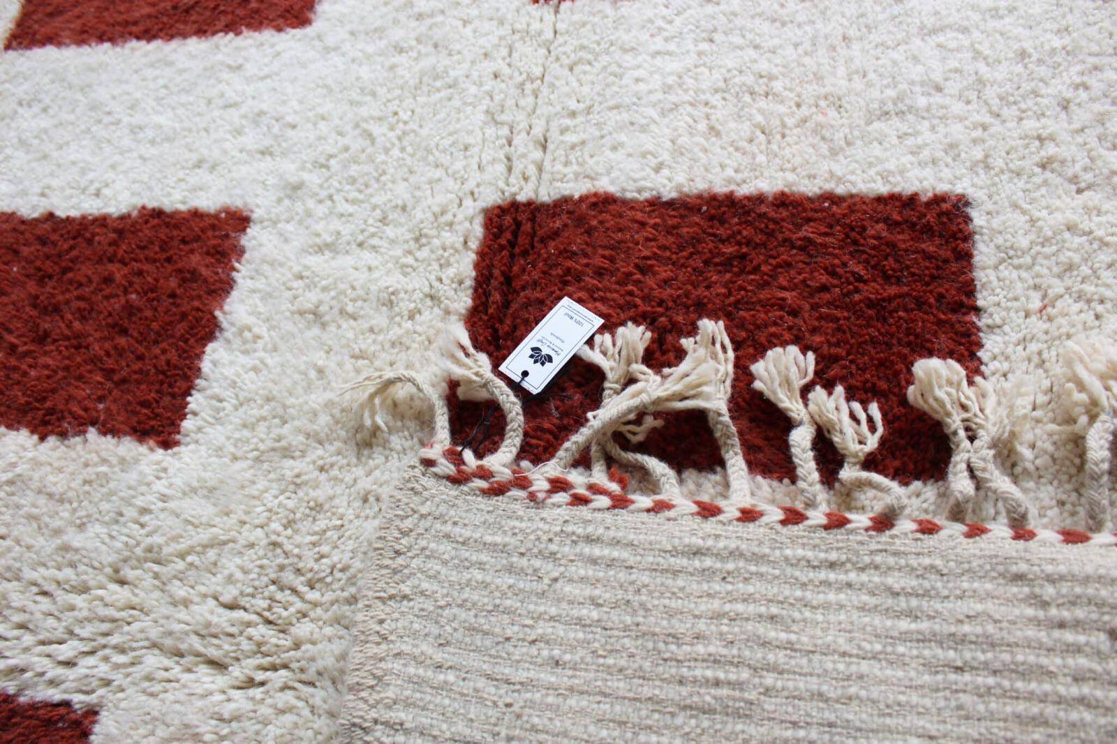 Handmade wool rug from Morocco 2.5 x 1.5 m