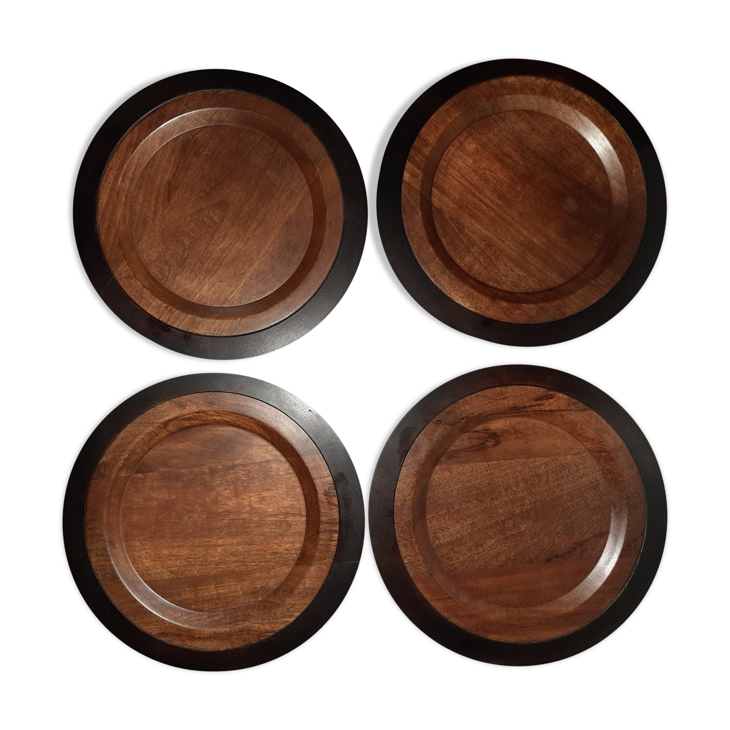 Assiettes de présentation en bois