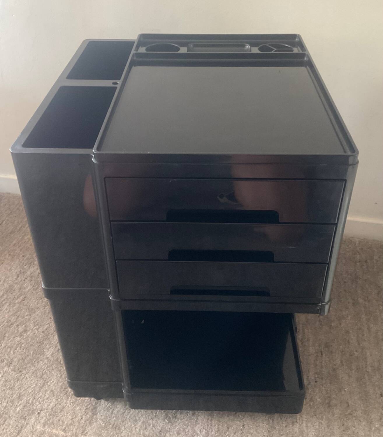 Architectural serving trolley by Giovanni Pelis for Stile Neolt from the 60s-70s