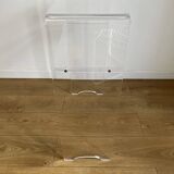 Console design en plexiglas