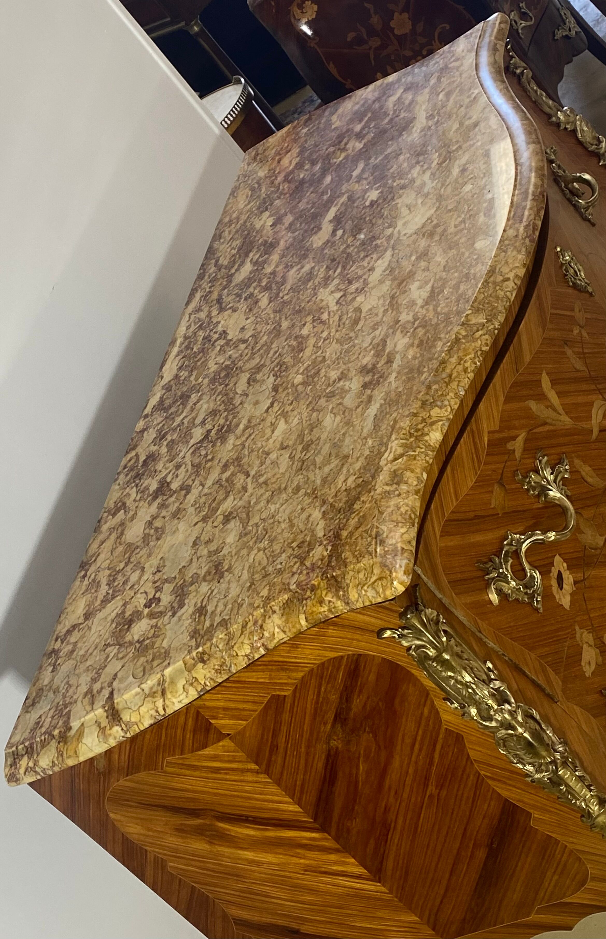 Commode Style Louis XV