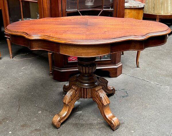 Table à thé de style victorien