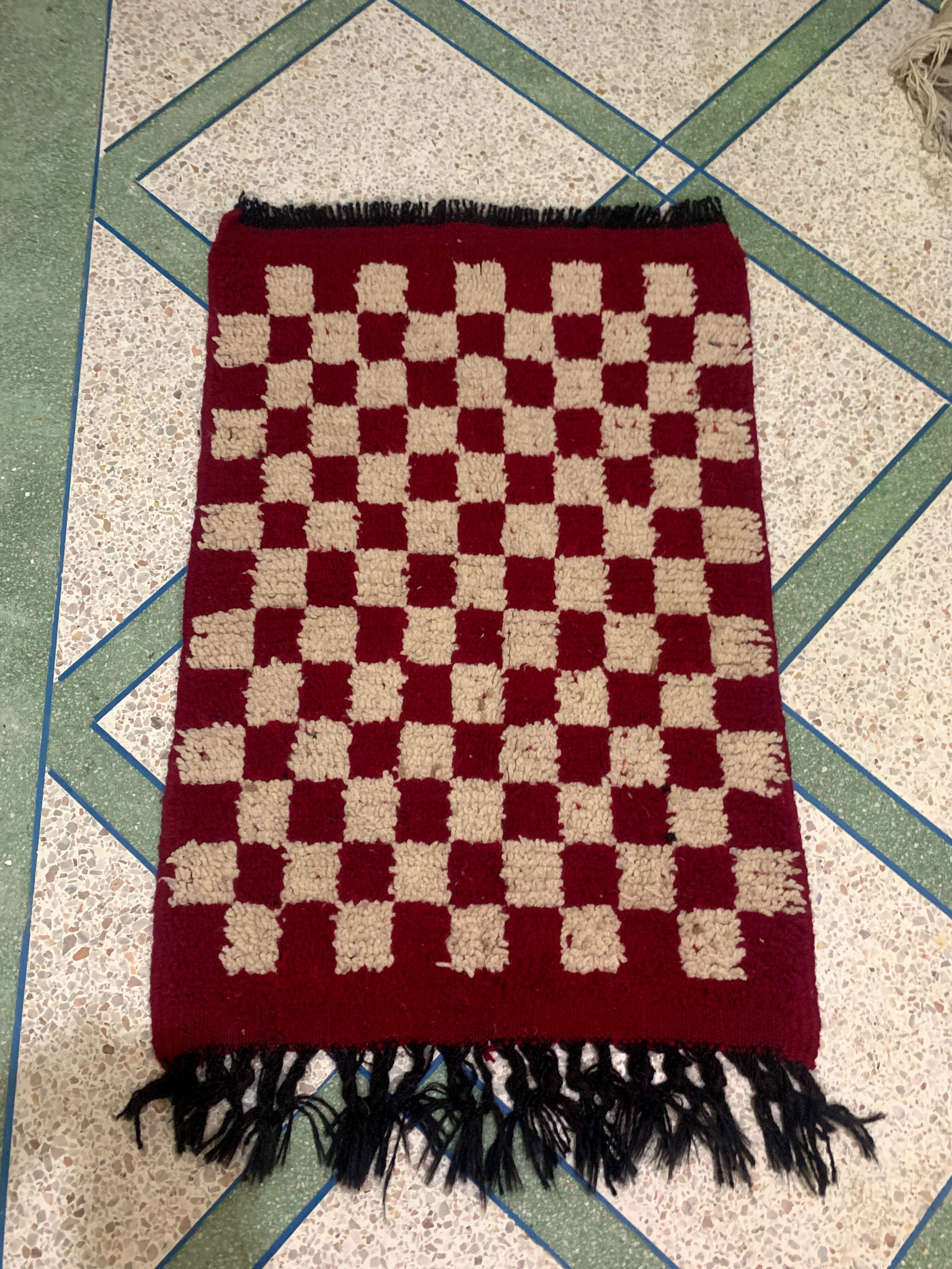 Traditional handmade Benni Ouarin rug size 120 x 80 cm