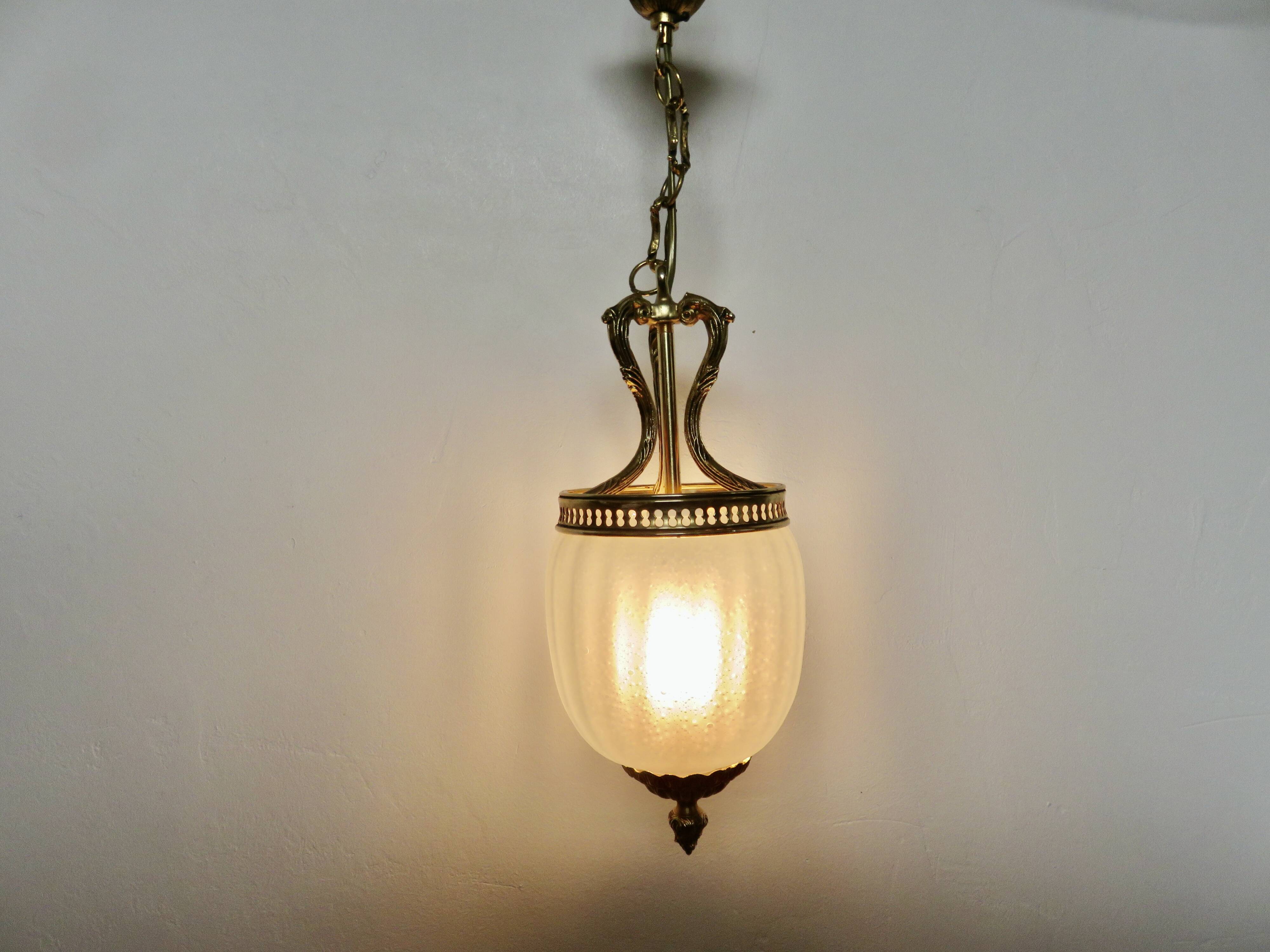 suspension style empire in gilded bronze and speckled frosted glass