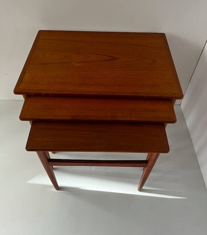 Table gigogne en teck Gelsted Denmark