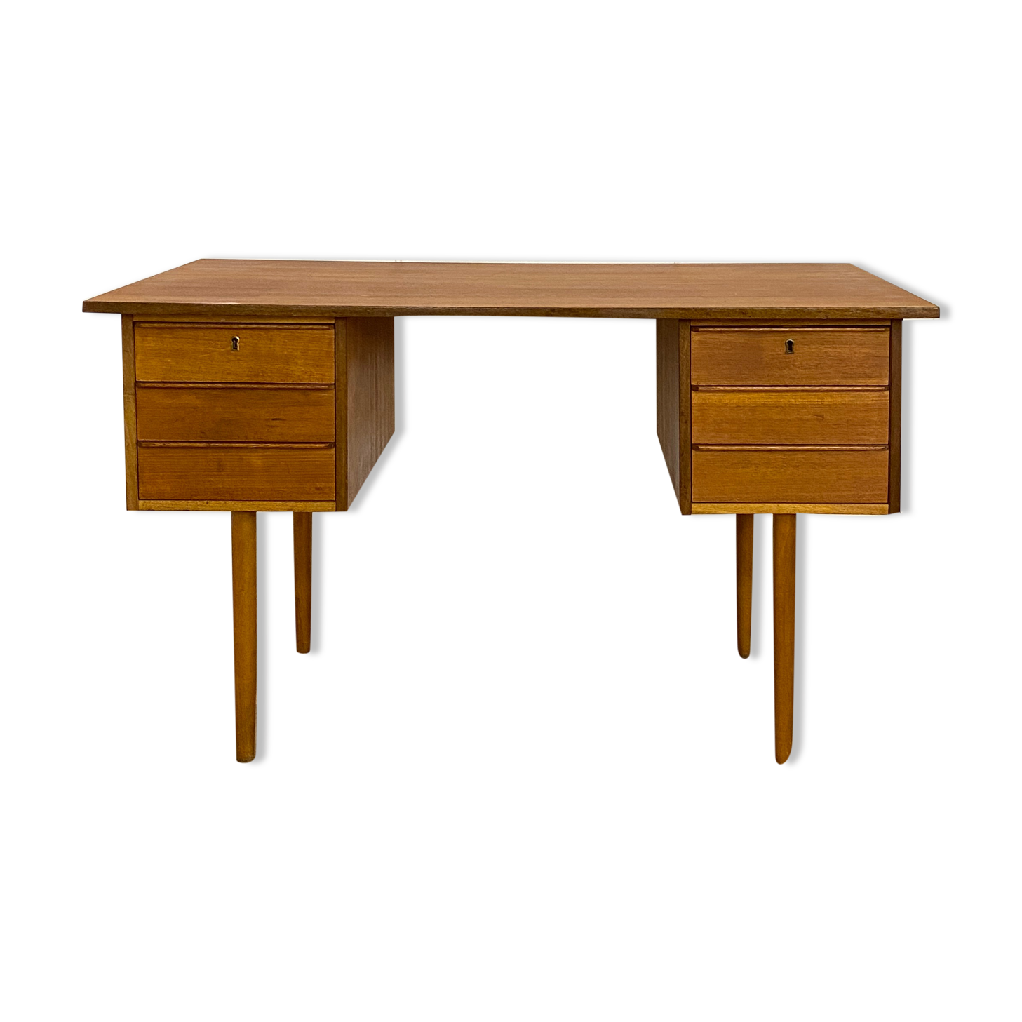 Vintage Scandinavian office