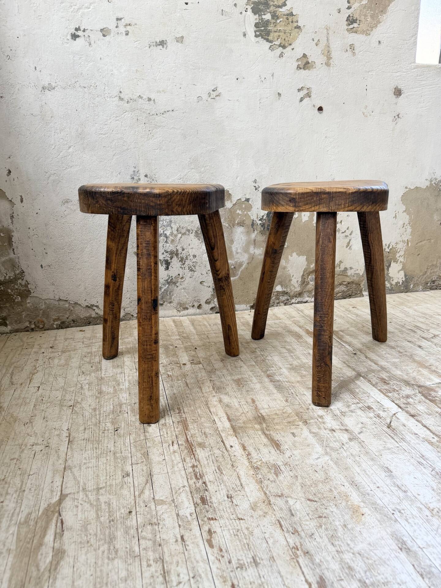 Paire de tabourets Henri Bataille chêne