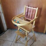 Chaise haute enfant en bois vintage