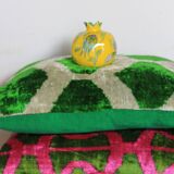 Housse ikat en velours de en soie