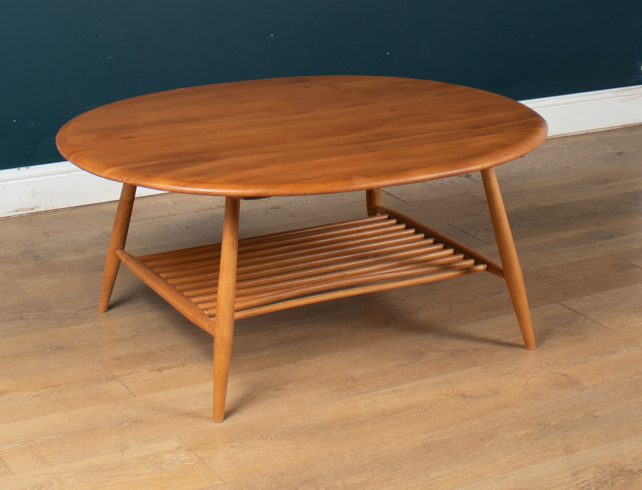 Retro vintage solid elm Ercol model 454 supper table, coffee table