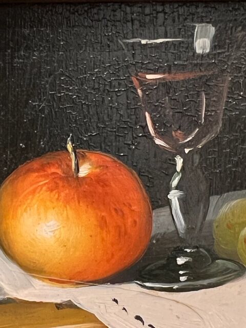 Small still life with grapes and apple