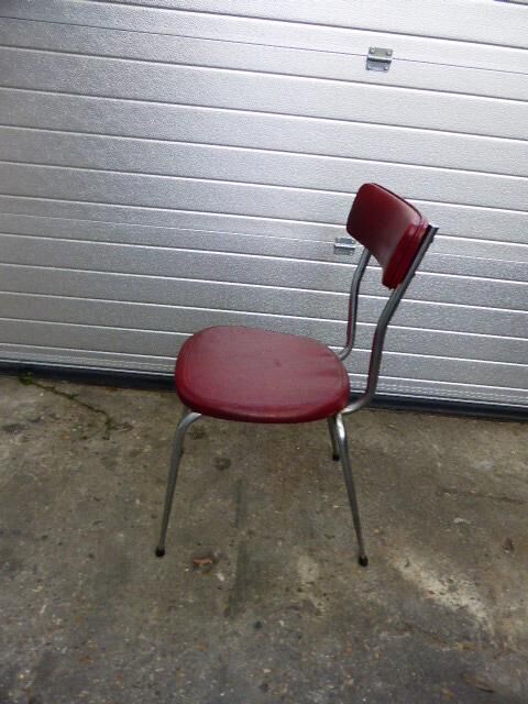 Red leatherette chair with chrome legs, vintage 1960/1970