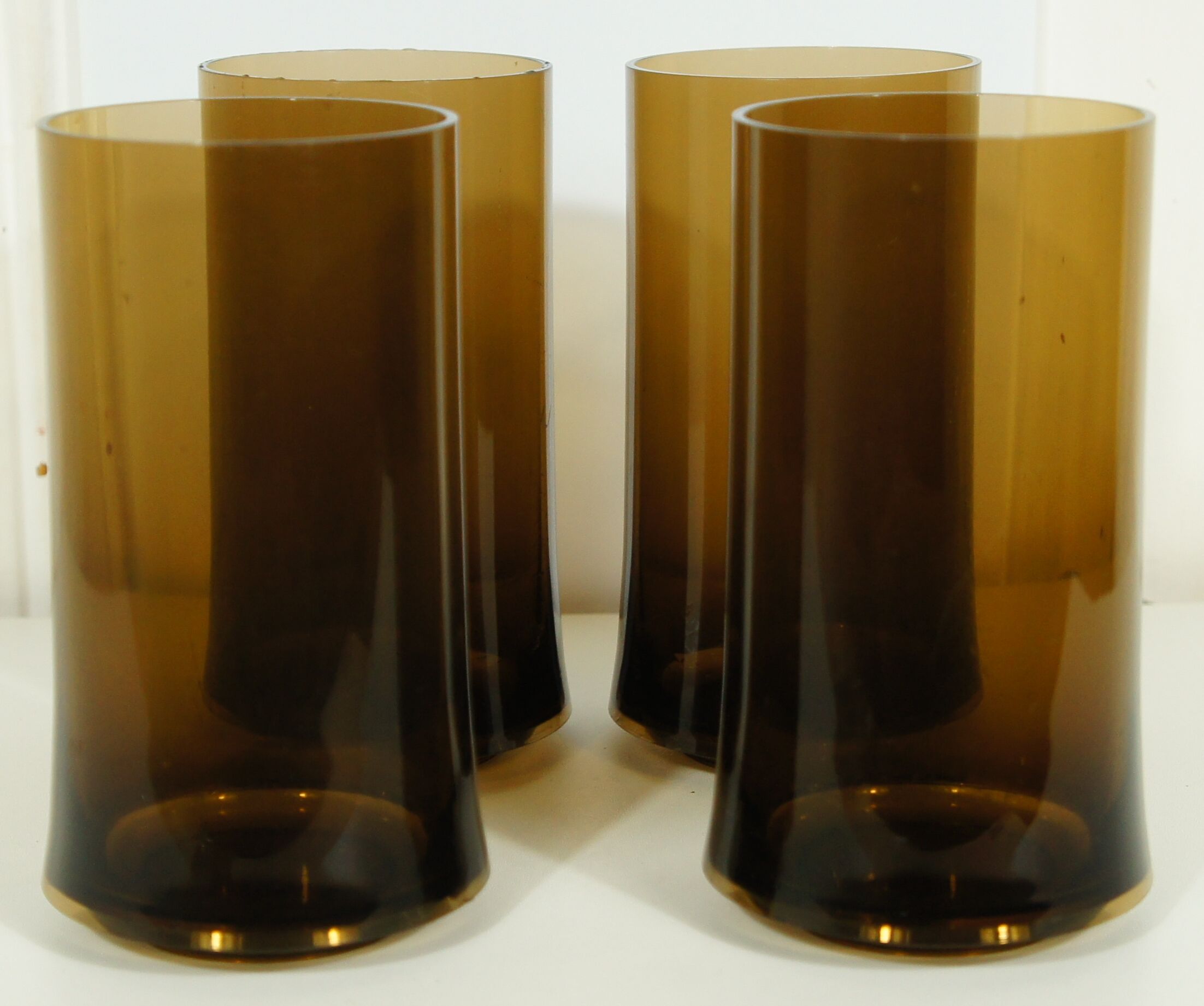 Set of 4 Guzzini glasses in smoked plexiglass 1970
