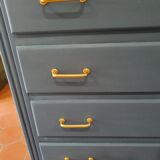 Vintage chest of drawers