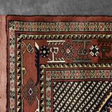 Vintage Hand-Woven Oriental Shiraz Rug, 1960s