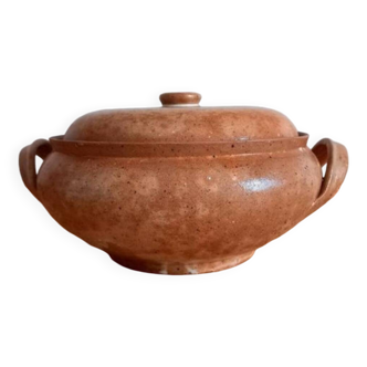 Stoneware soup tureen