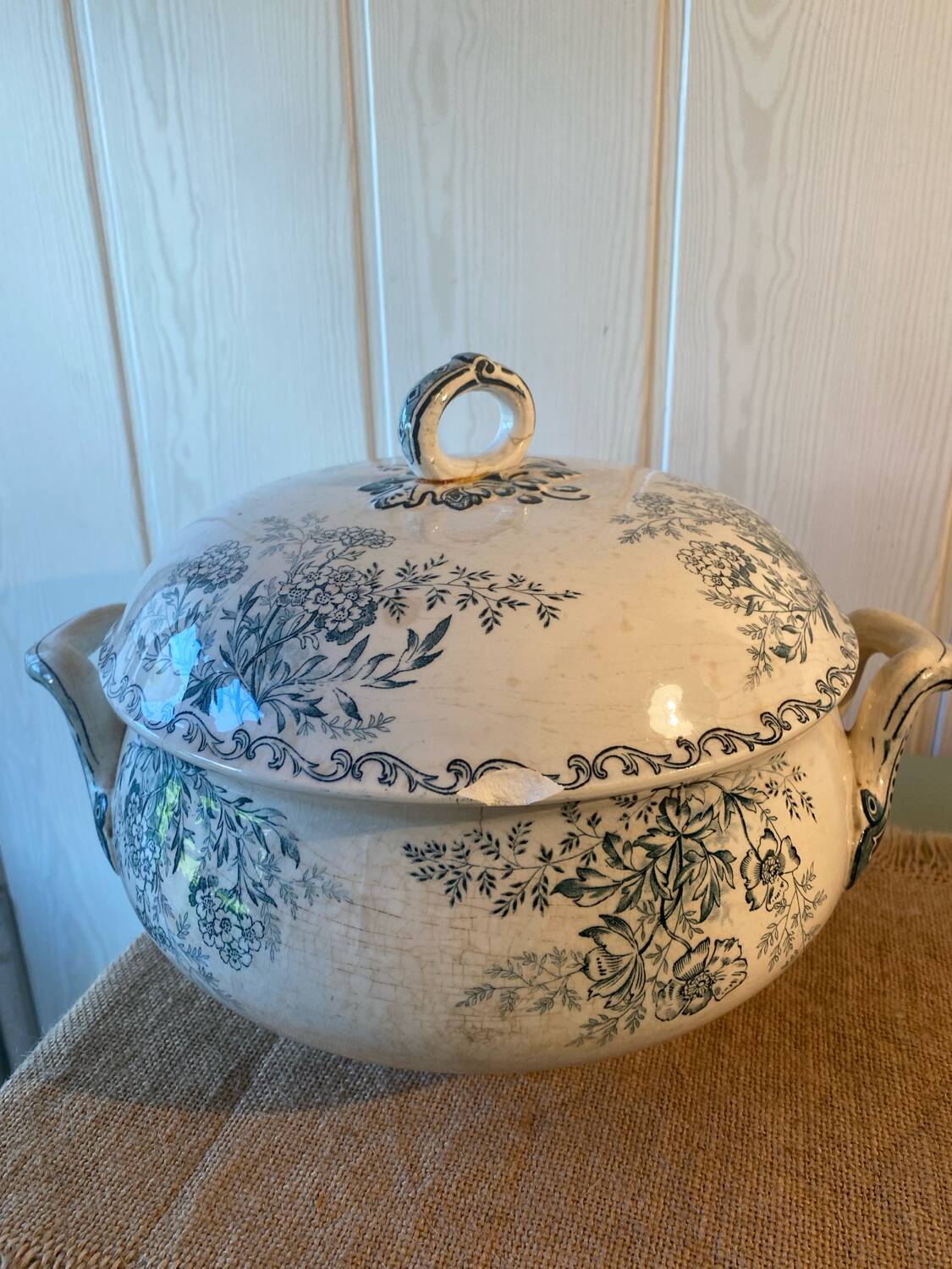 Iron earth soup tureen, Toulouse savings