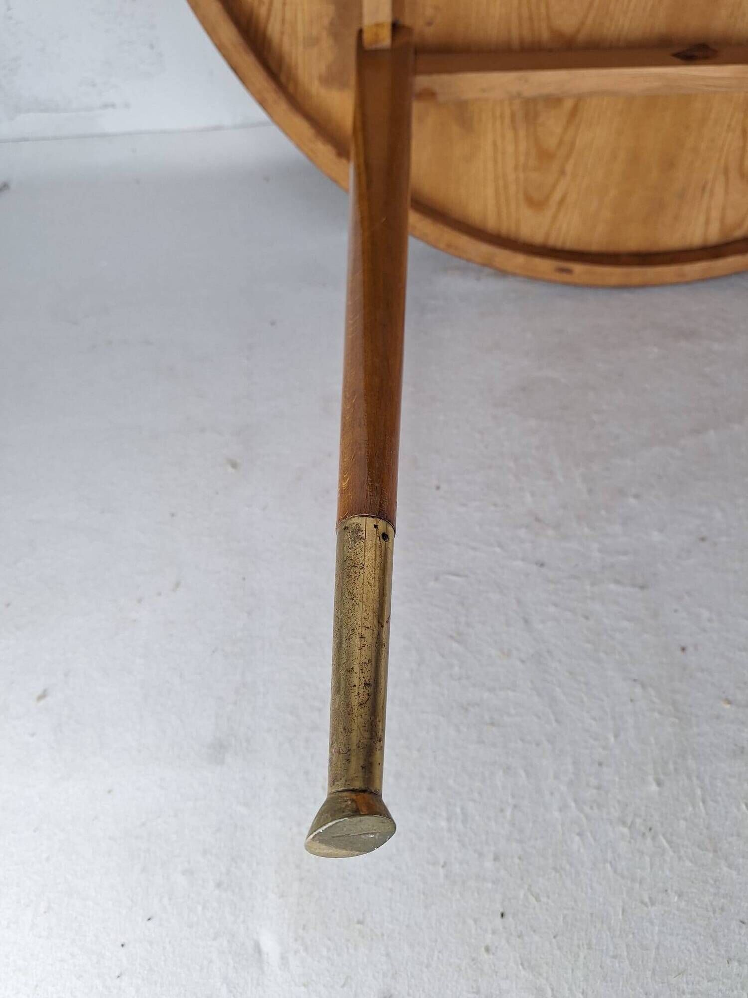 Italian round table with tapered brass leg ends, 1950s