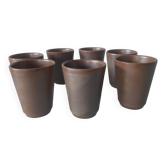 7 gobelets en grès