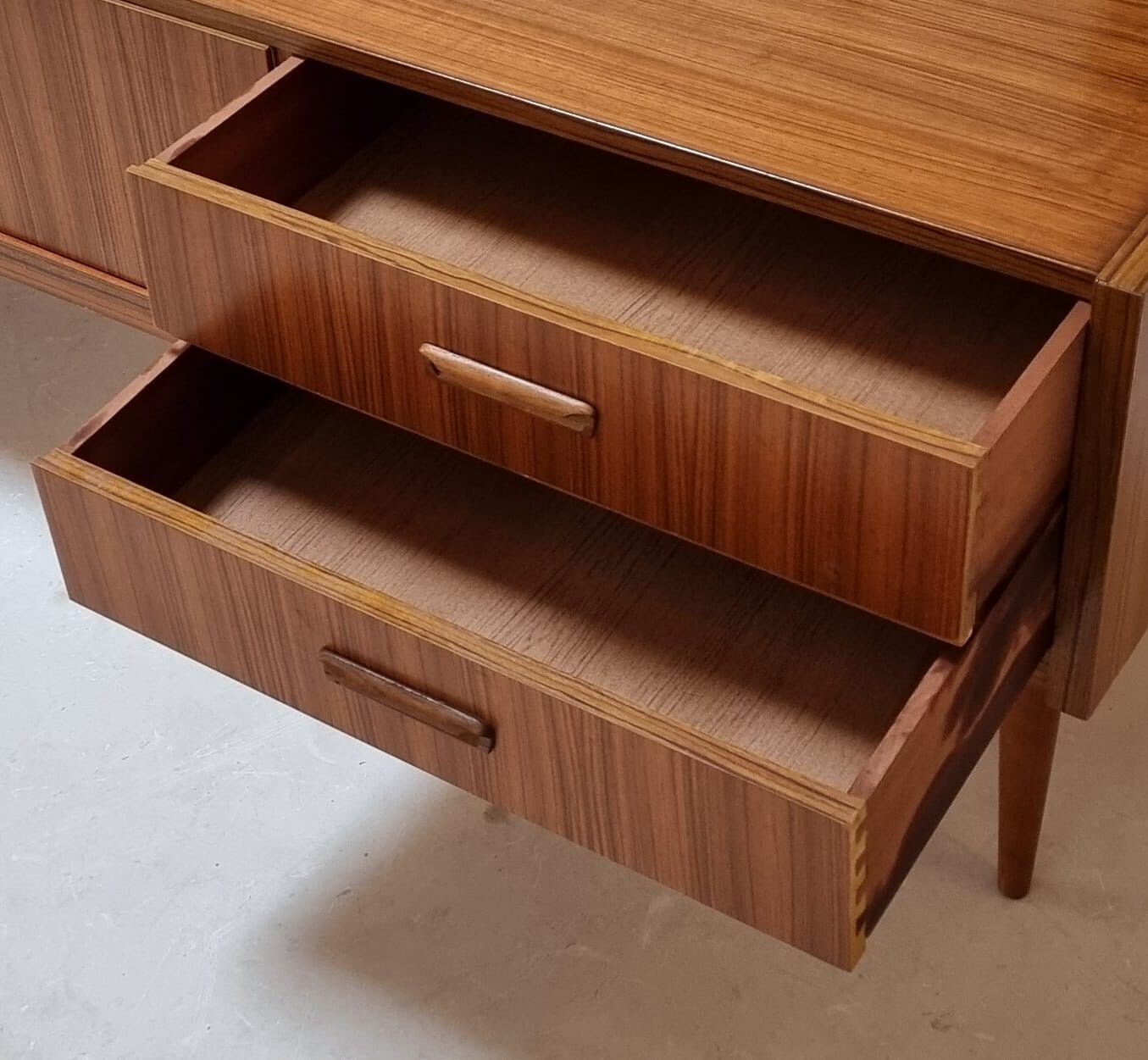 Planche basse des années 70