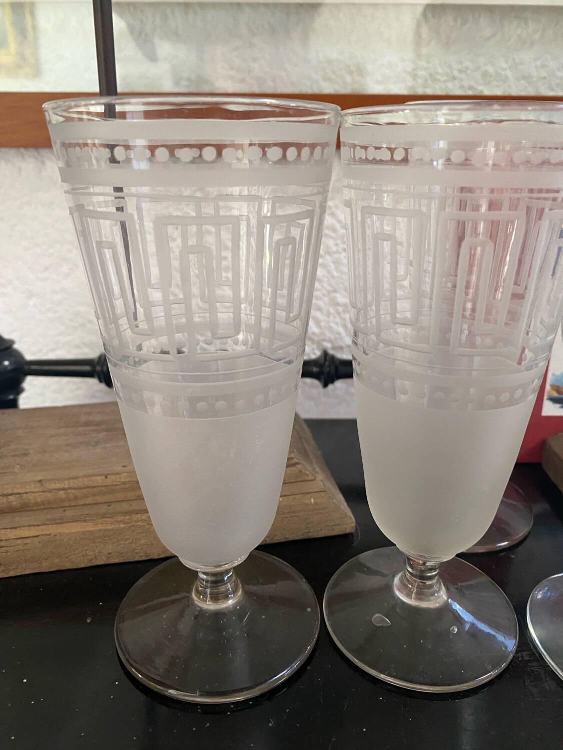 Lot de 4 verres anciens gravés Art Déco