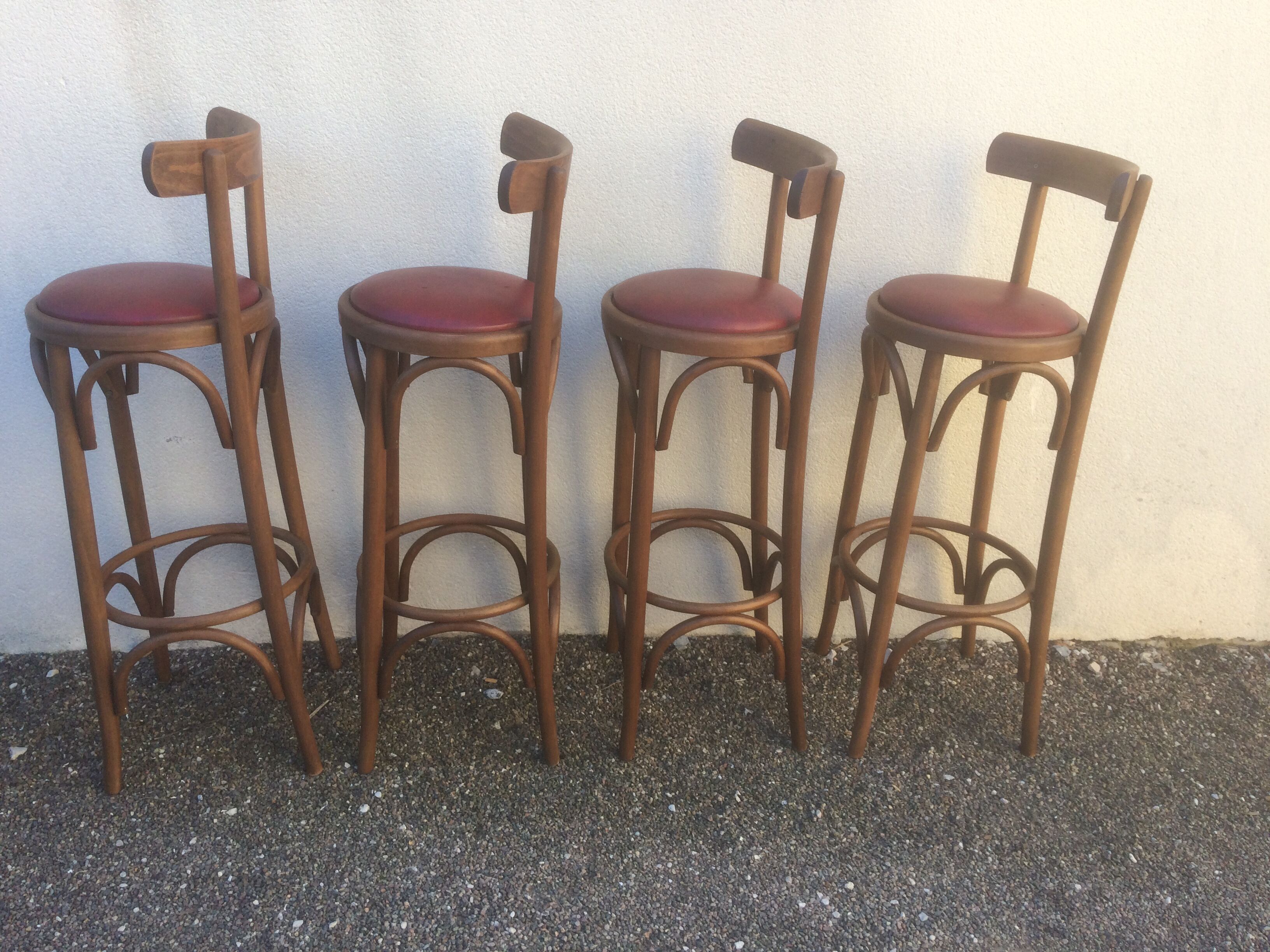 Stools bar
