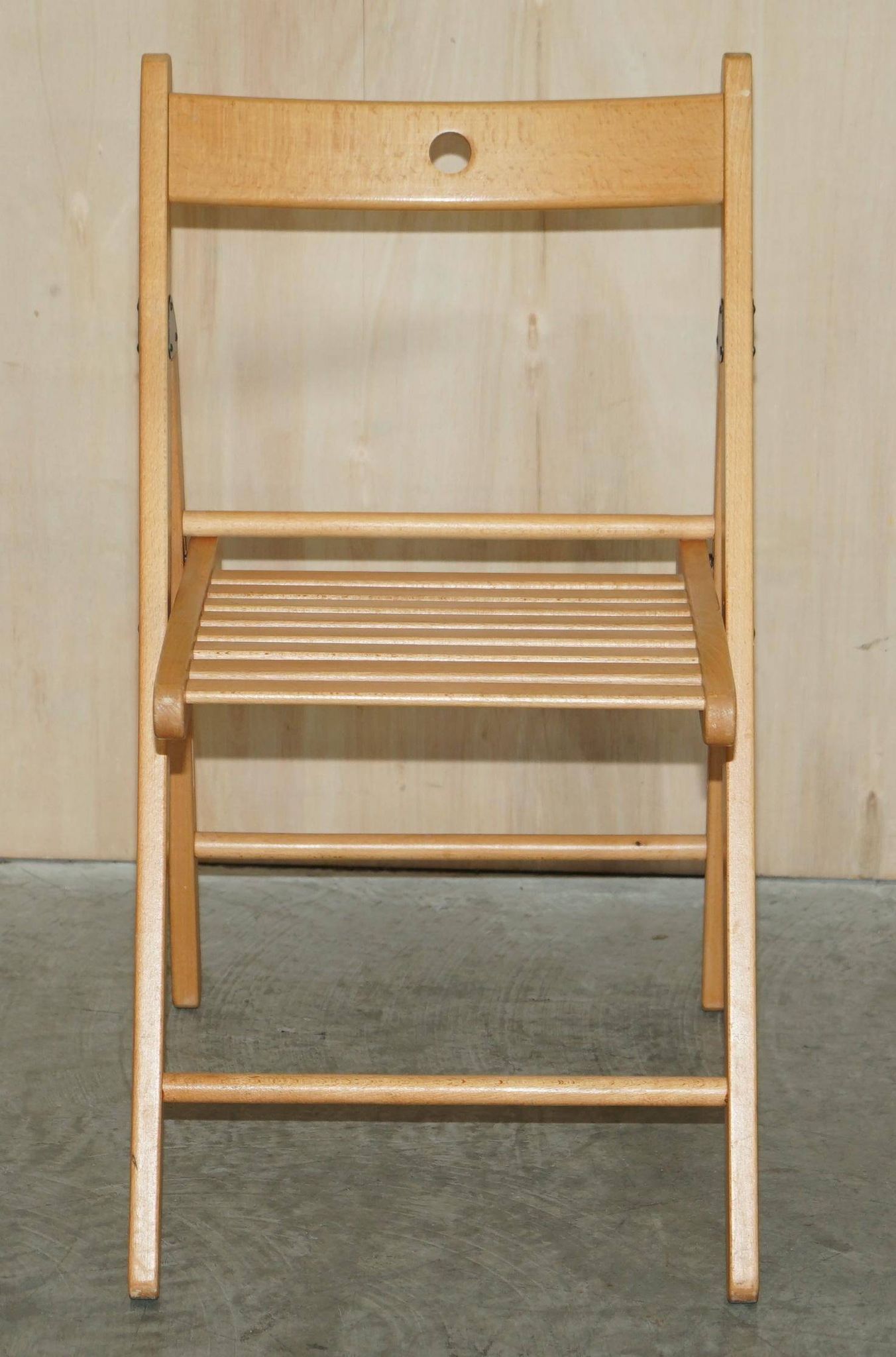 Set of 4 folding steamer chairs in oak from around 1940.