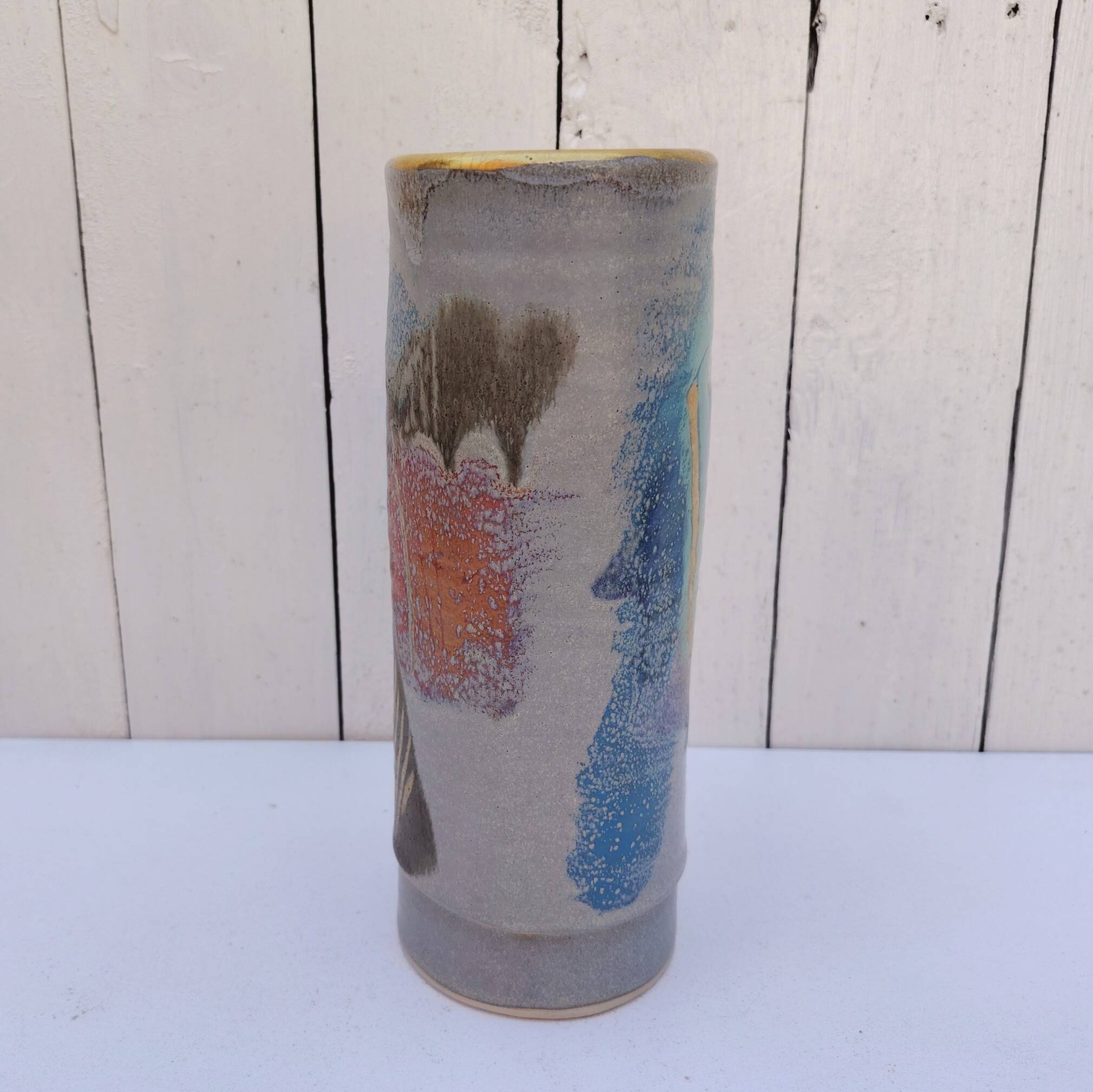 Ceramic vase by Eduardo Constantino