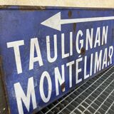 Vintage directional sign