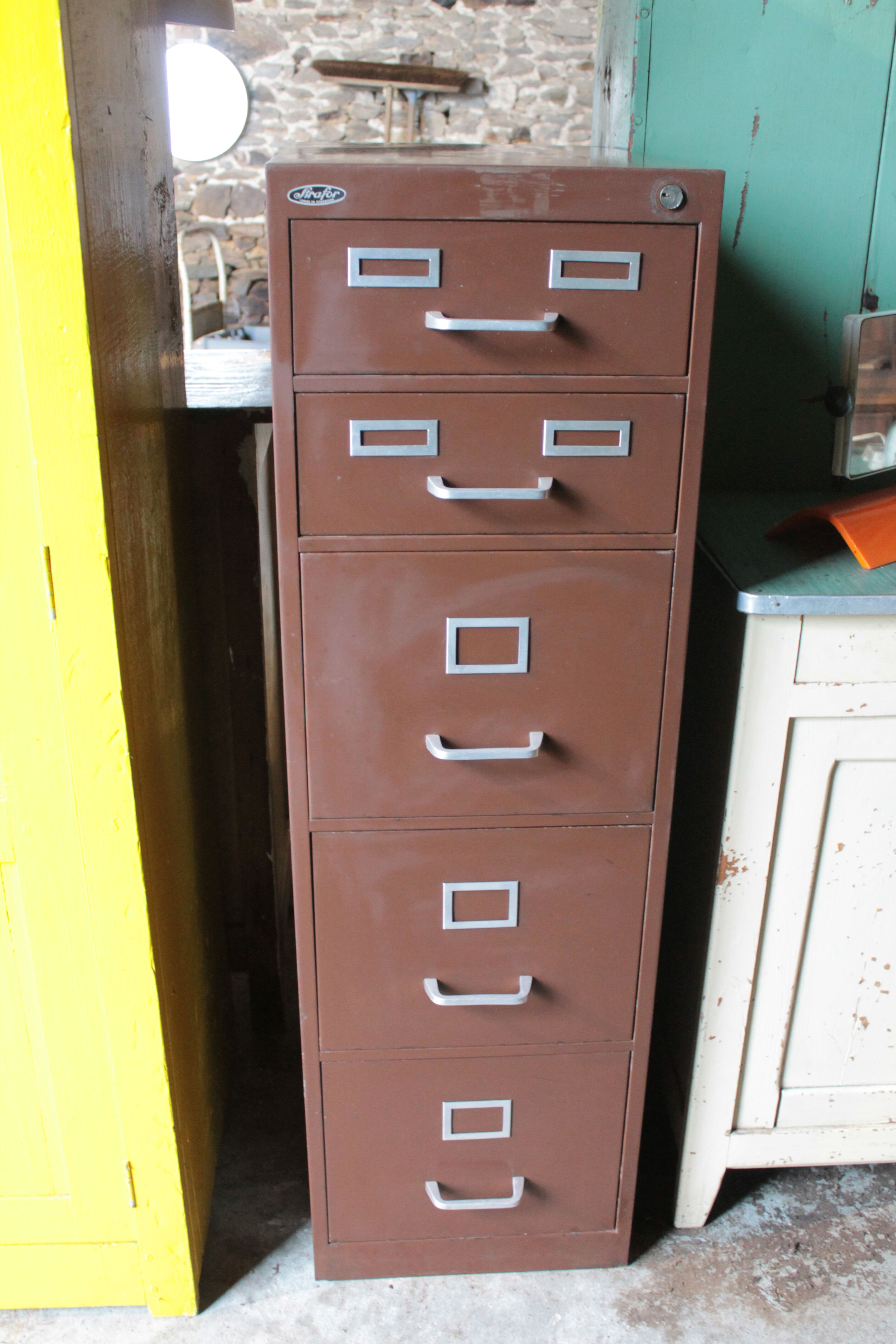 Metal cabinet 5 drawers brand Strafor forges de Strasbourg - Classer